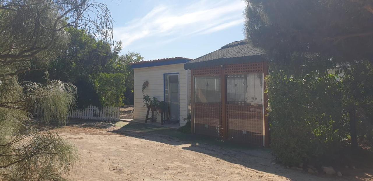 Finca Las Dunas Con Dos Chalets Con Jacuzzis En Primera Linea De Playa Uno De 4 Dormitorios Y Otro De 2 Dormitorios Rota Esterno foto